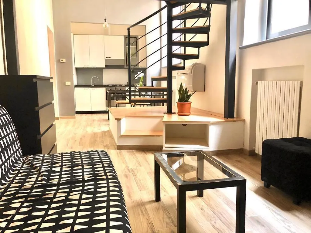 Apartment Kibilu - Via Caldara - Ospedale Policlinico - Porta Romana Milan Italy
